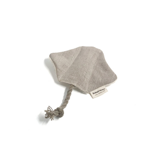 Boba & Vespa Stingray Cat Toy in Cotton with Buckwheat for Crinkles and Organic Catnip