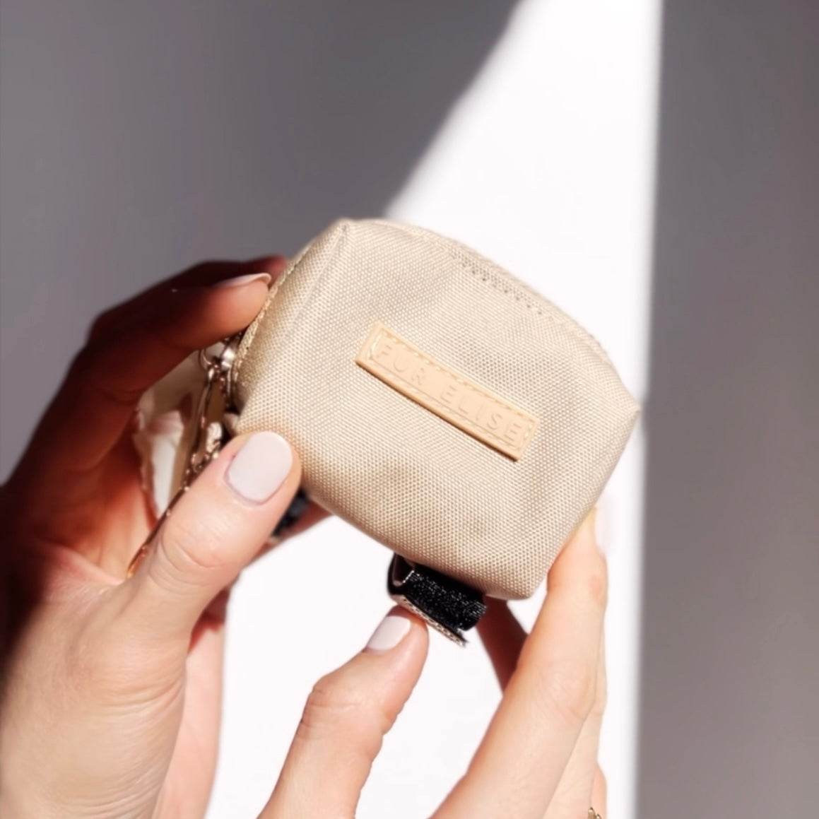 Le Poo Pouch - Sand - The Max & Rex Collection