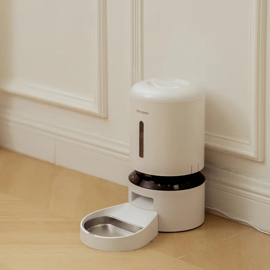 Granary WIFI Smart Phone Control Automatic Cat & Dog Feeder with Camera, White, 5-L