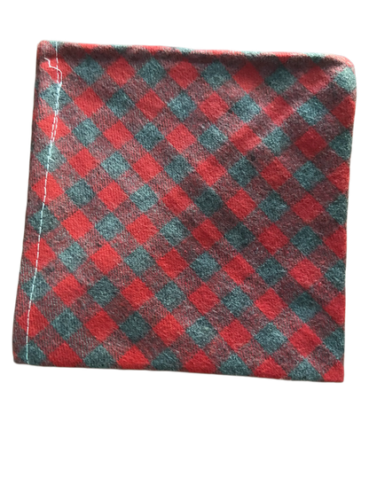 Personalized 100% Cotton Plaid Pet Bandana – Custom Name with Heart & Paw