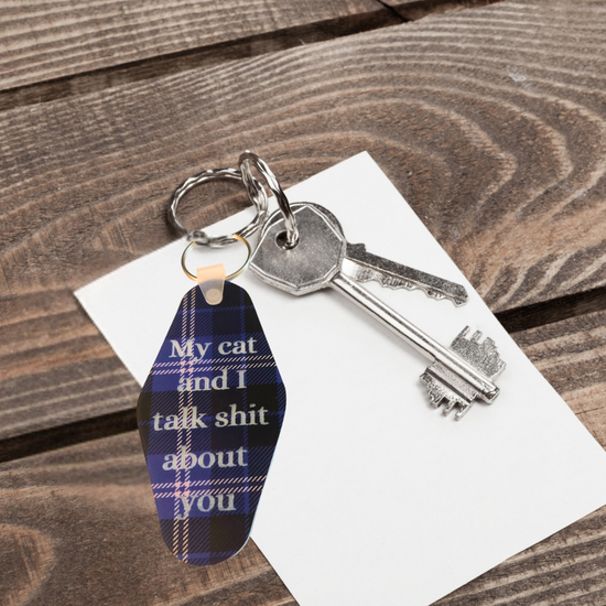 Keychain: Hotel dog and cat sweary talk sh*t about you