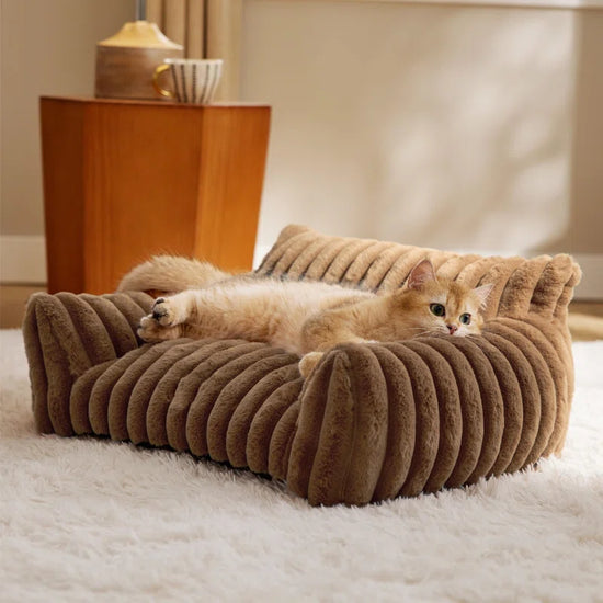 Pet Bed with Soft Plush Fabric – Cozy Bed for Cats and Small Dogs